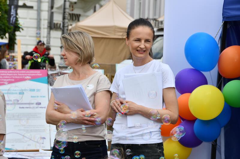 Powiększ obraz: Statystyczne lato 2026