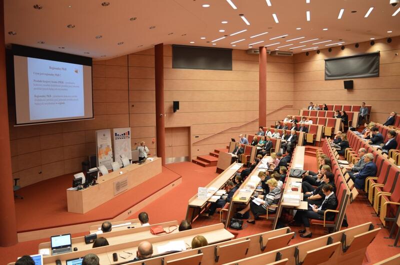 Powiększ obraz: Konferencja Naukowa - zdjęcie